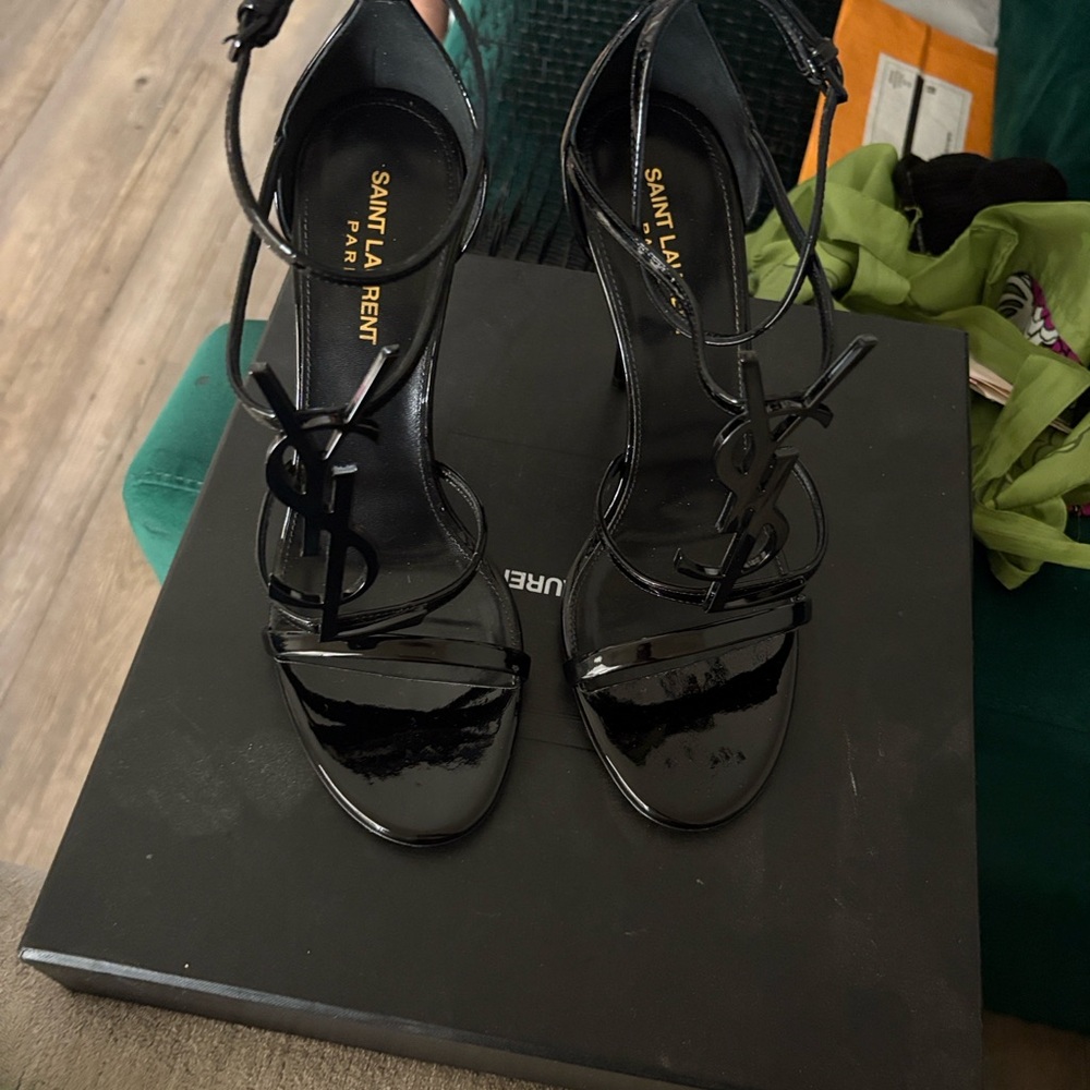 Saint Laurent Black Heels - Picture 5 of 8
